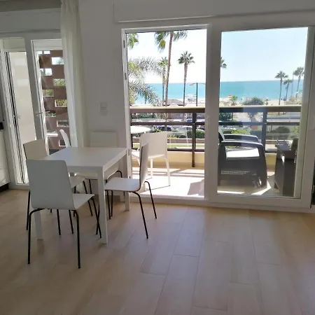 Lägenhet Esplendido Apartamento, Carihuela Edificio El Remo, Primera Linea *