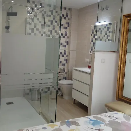 Esplendido Apartamento, Carihuela Edificio El Remo, Primera Línea Apartamento *