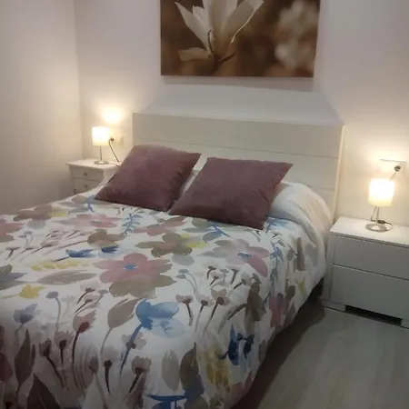 Esplendido Apartamento, Carihuela Edificio El Remo, Primera Linea * Торремолинос