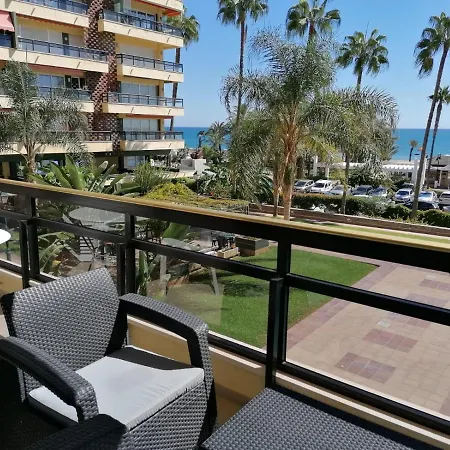 Апартаменты Esplendido Apartamento, Carihuela Edificio El Remo, Primera Linea Торремолинос